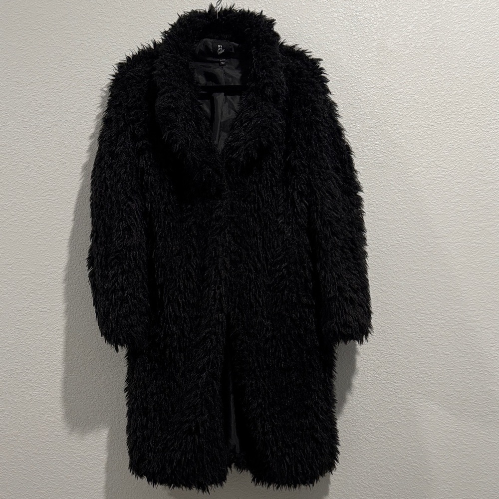 Chic Black Faux Fur Coat